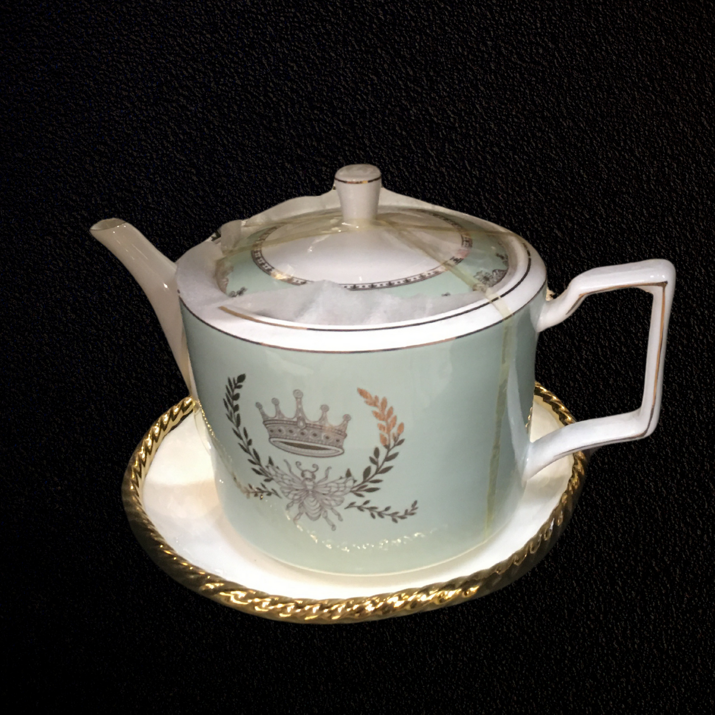 Teapot - Embellished with Crown